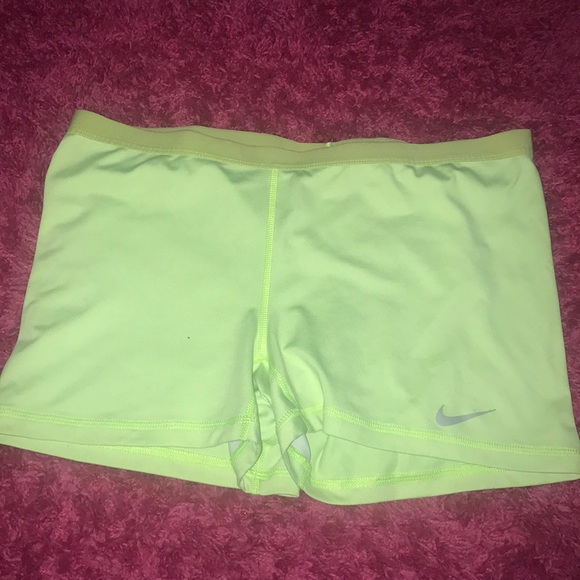 Nike shorts - Picture 2 of 4